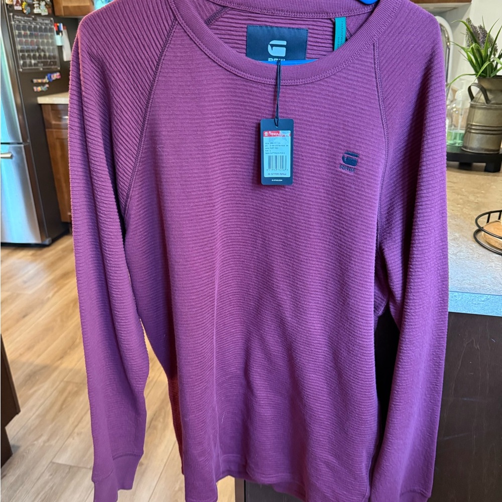 G-Star long Sleeve shirts. Red is new, never worn. Green, worn 5-10 times.